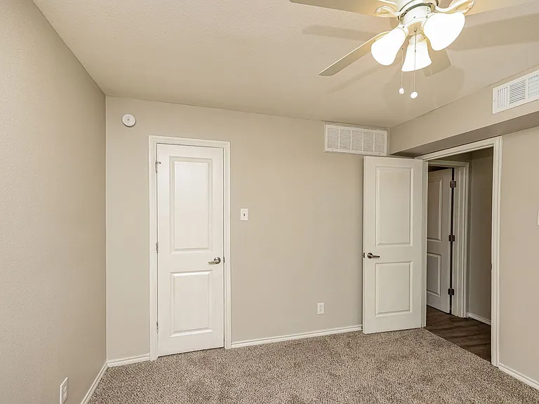 Monarch Place — Photo 26