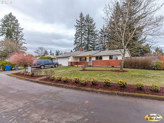 2nd image of 3605 NE 145th Ave