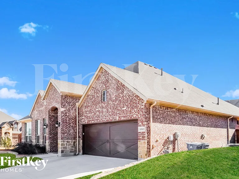 15013 Gladstone Dr — Photo 2