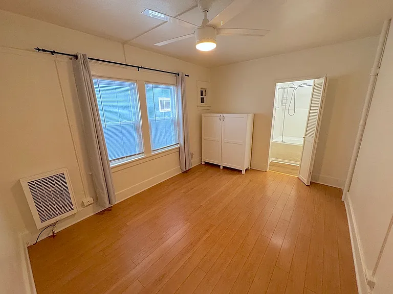 40 Brooks Ave #9 — Photo 1