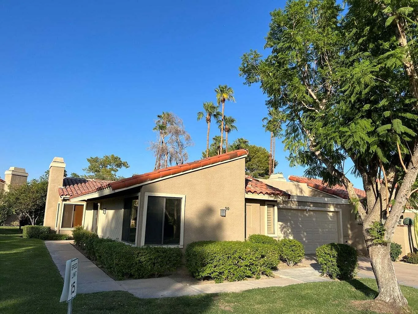 3 bed, 1920 sqft, $3,500 — Photo 4
