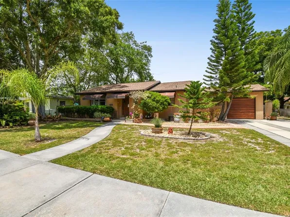 831 40th Ave N, Saint Petersburg, FL 33703
