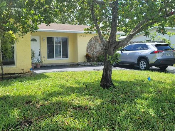 2590 NW 98th Ave, Sunrise, FL 33322