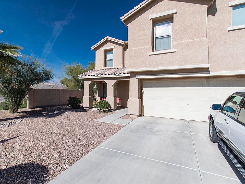 2nd image of 598 W Gabrilla Ct