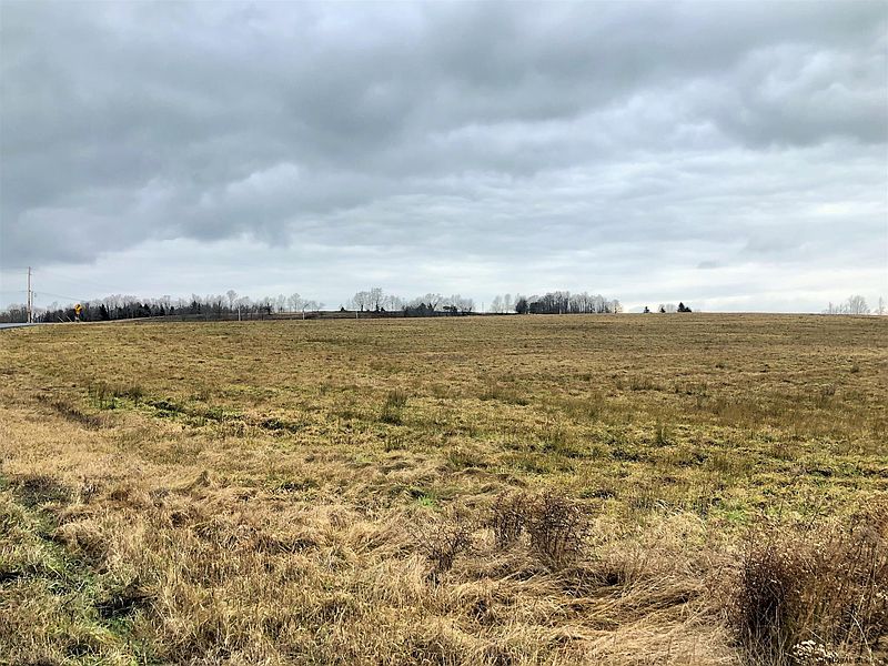 5th image of 385 MEADE Road
