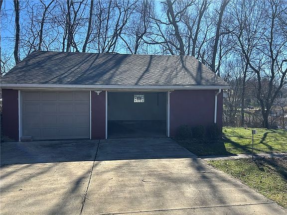 2nd image of 224 Highland Ave