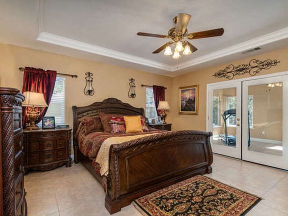5th image of 13580 Elderberry Ct
