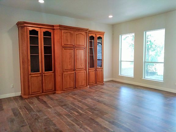 5th image of 812 Cimarron Dr