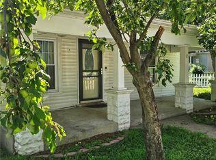 614 S 7th St, Atchison, KS 66002