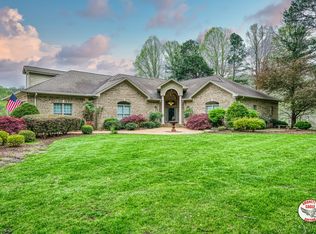 3717 Lake Shore Dr, Cookeville, TN 38506