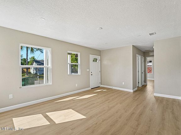 5th image of 547 W 49TH Street