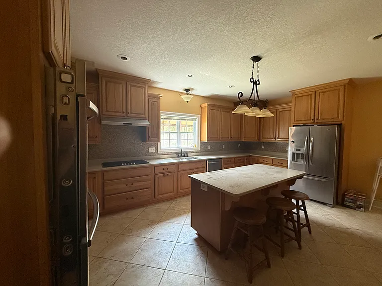 6575 Buchan Rd — Photo 8