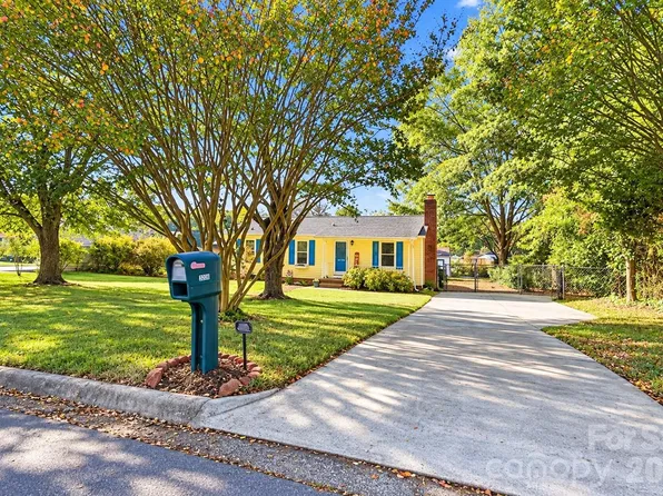 1509 Yellowstone Ct, Gastonia, NC 28054