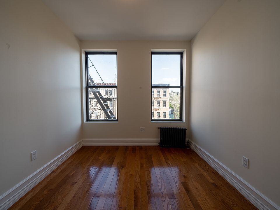 2nd image of 65 W 106th St #3BB