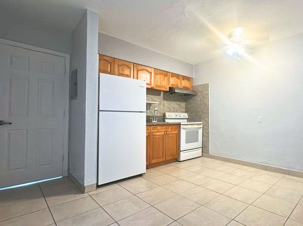 100 NW 30th Ave #7