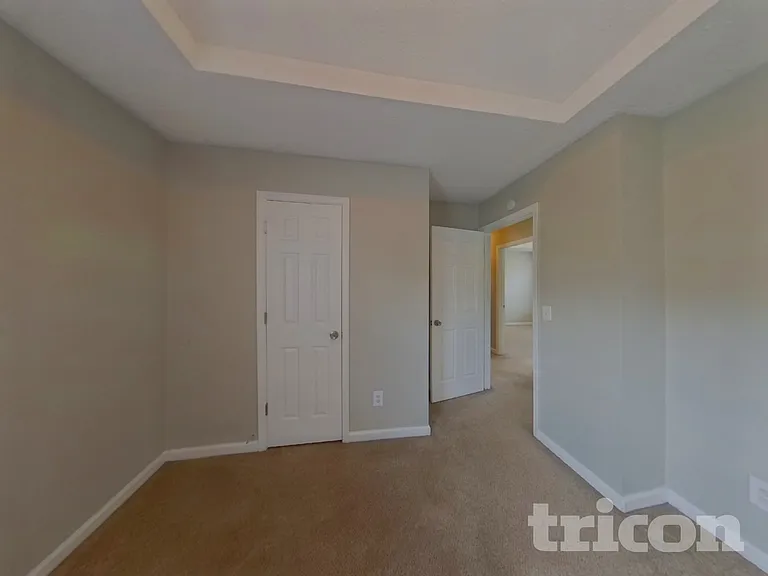 464 Berkshire Pl — Photo 12