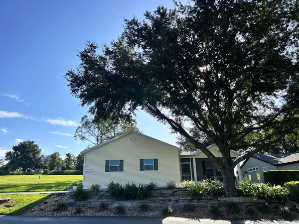 9306 Masters Blvd, Dade City, FL 33525