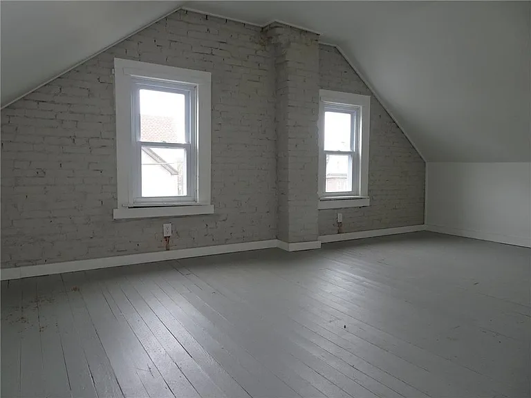 928 High St — Photo 15