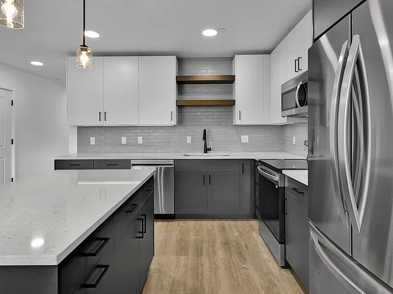Milstick Apartments — Photo 30