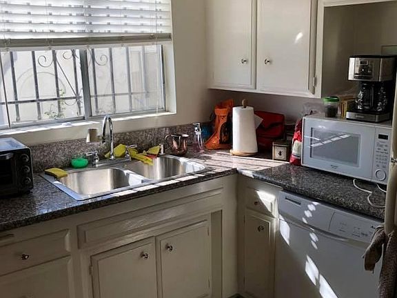 4th image of 1455 S Wooster St APT 8