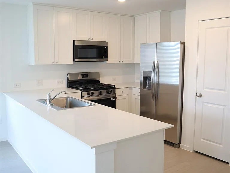 216 Lantana Ln — Photo 14