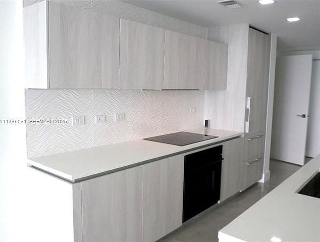 1st image of 3131 NE 7th Ave Unit 2802