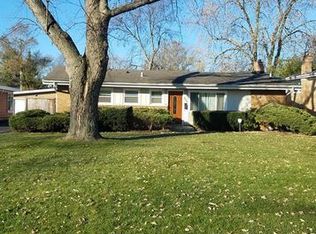 325 Sunset Dr, Wilmette, IL