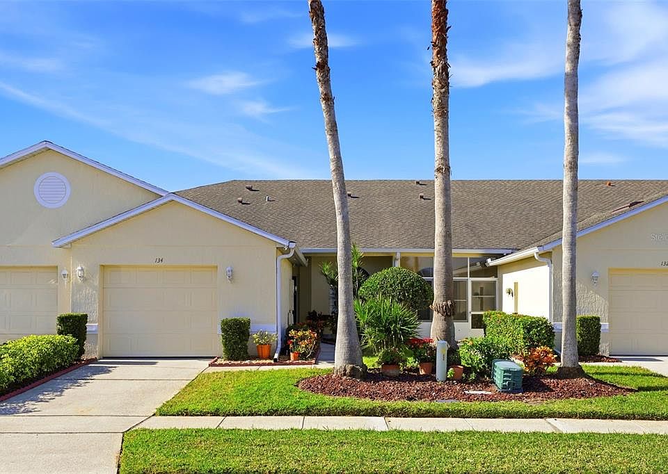 1st image of 134 CLUB VILLAS LN