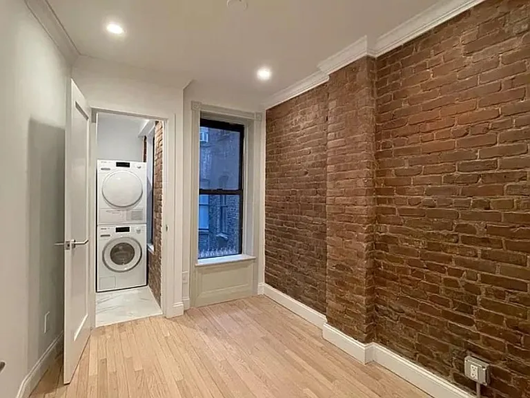 105 Thompson St #7 — Photo 5