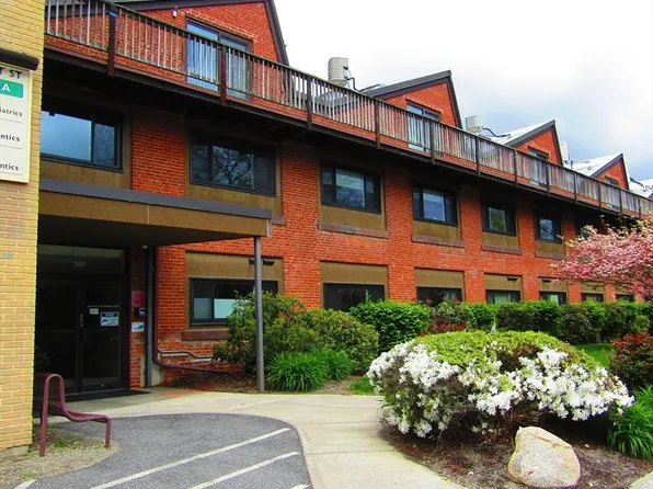 267 Locust St APT 1A, Northampton, MA 01062