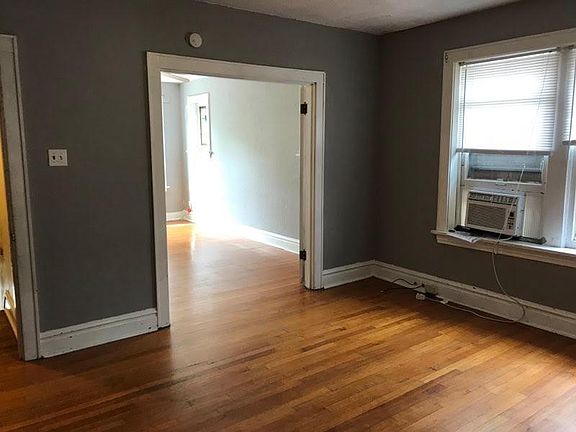 4th image of 3839 Dunnica Ave #2FL