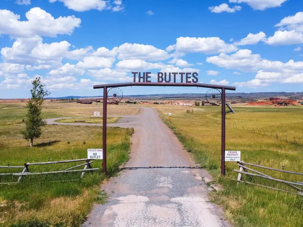 36 Arrowhead Dr, Laramie, WY 82070