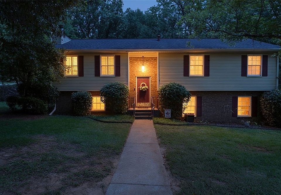 1st image of 4006 Ashburton Ln