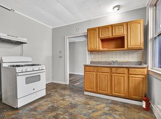 2 Columbus Pl APT 2R, Bound Brook, NJ 08805