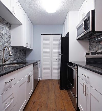 2nd image of 455 Alt 19 S APT 71