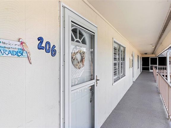 2nd image of 200 Park Blvd #206