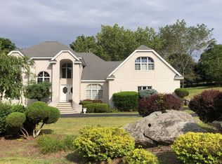 5 Monarch Way, Lincoln, RI 02865