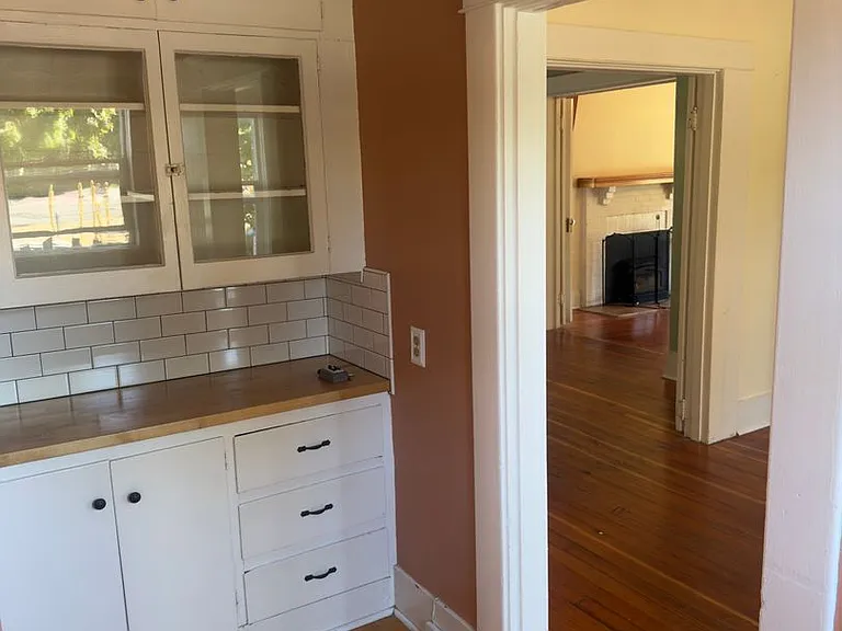 4853 NE 6th Ave — Photo 14