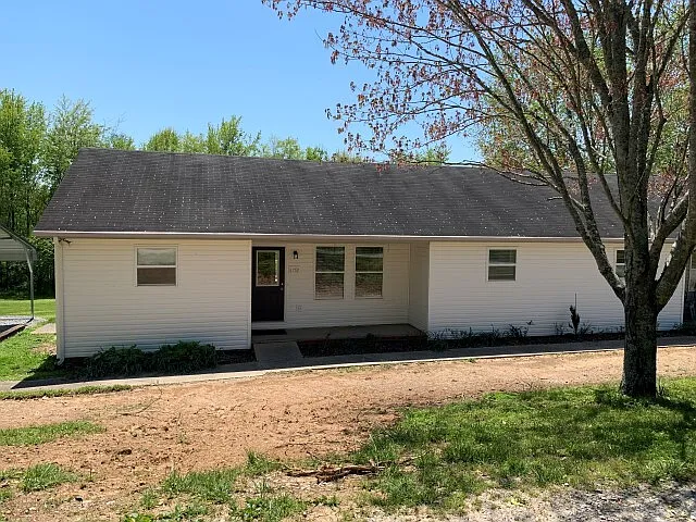 1752 Lewisburg Pike