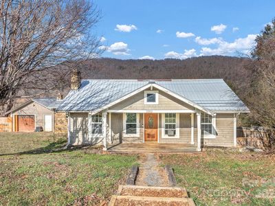 3760 Pisgah Dr, Canton, NC, 28716