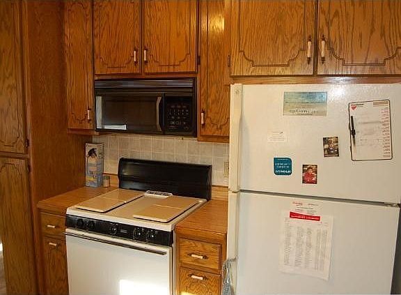 5th image of 11961 Oak Park Ct NE