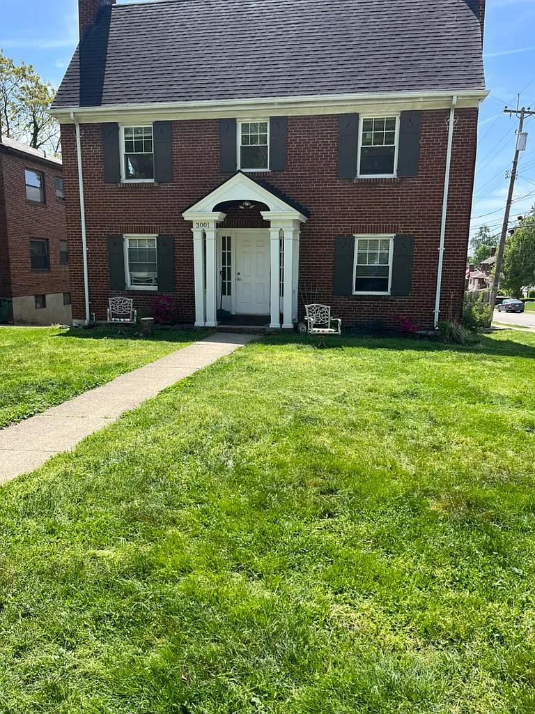 Bellewood — Photo 1