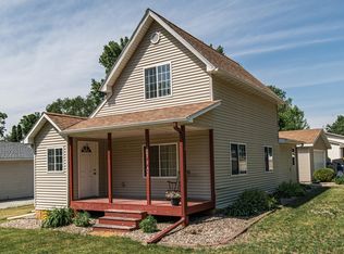 207 2nd Ave NE, Kasson, MN 55944
