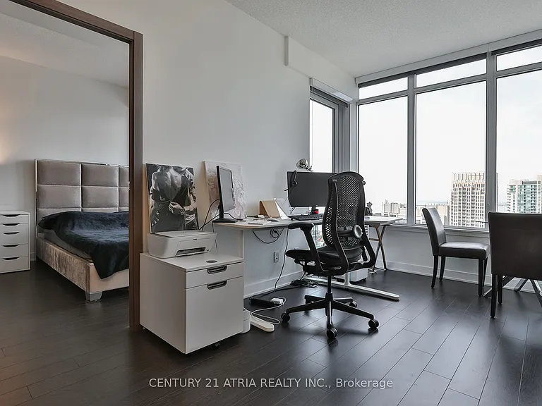 19 Bathurst St #3715 — Photo 9