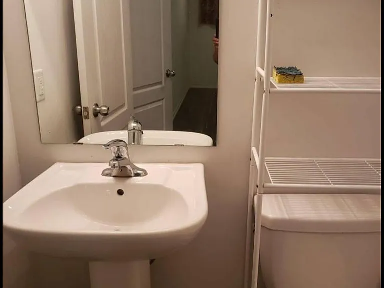 2484 Post Rd #7 — Photo 12