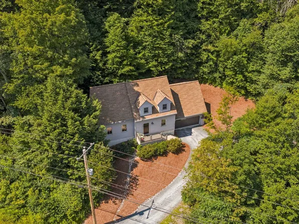 22 Cove Drive, Grantham, NH 03753