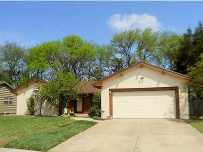 6808 E Farmview Ln, Wichita, KS, 67206