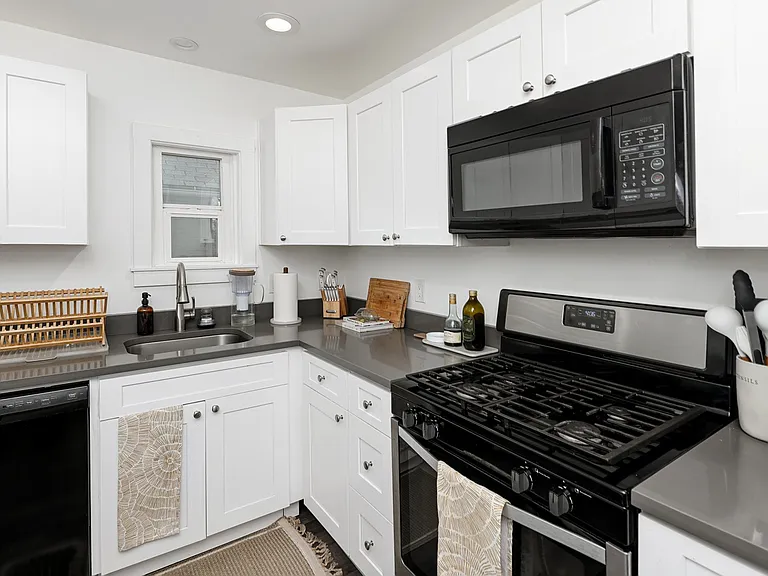 670 S Pearl St #3 — Photo 17