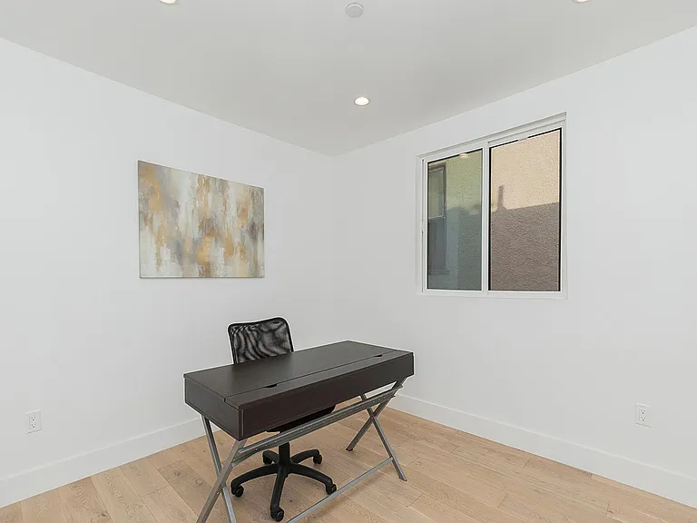 2452 1/2 Boulder St #2452 — Photo 10