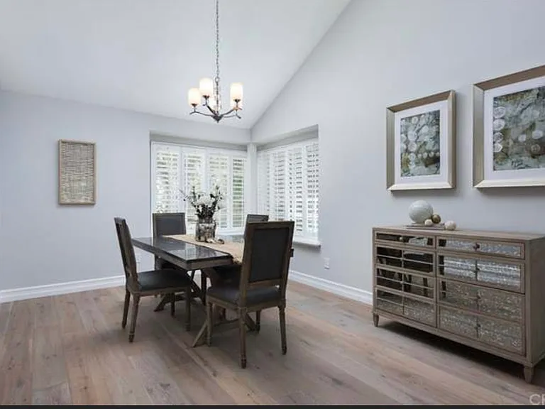 Montbury Dr — Photo 4